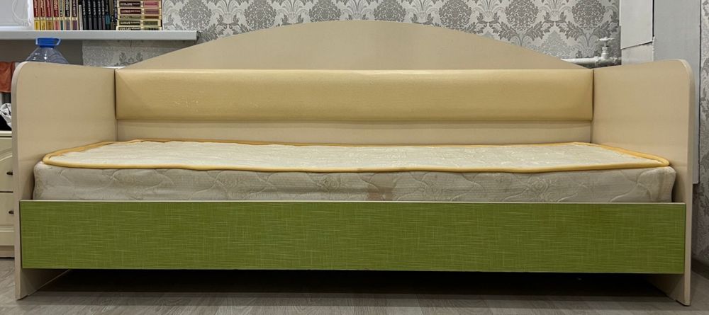 Односпальная кровать