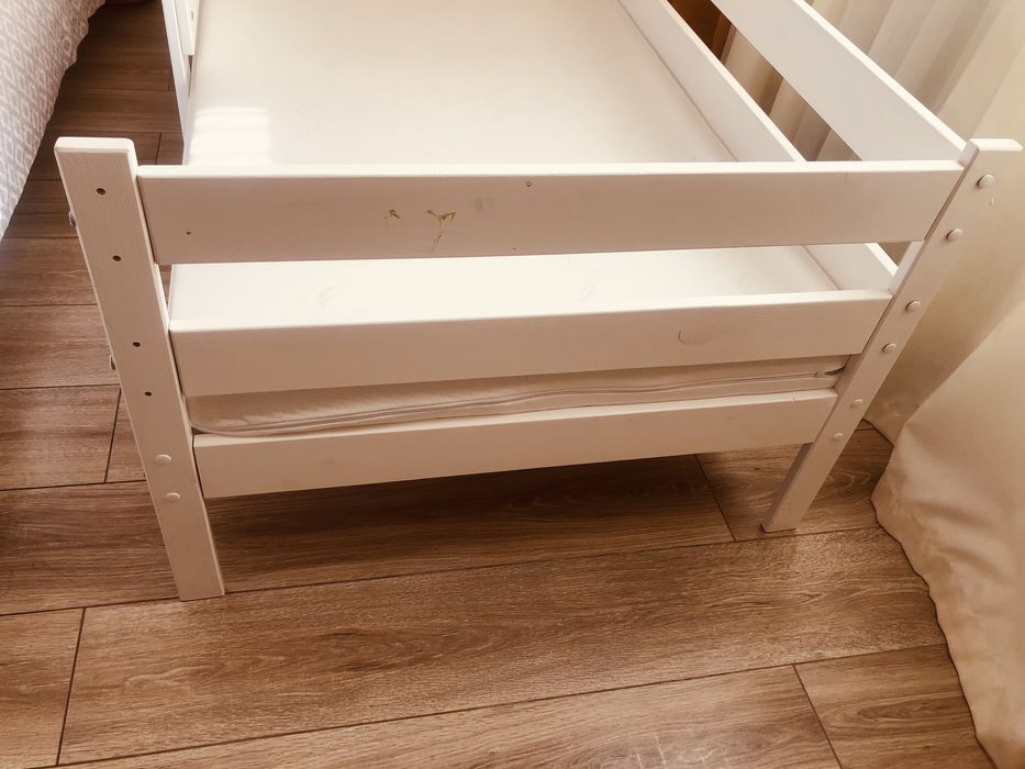 Продам кровать детский