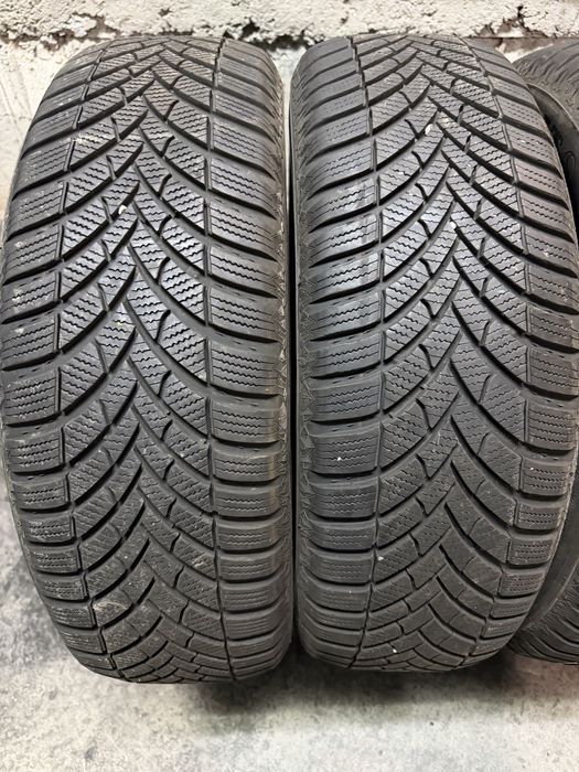 215/65/17 Semperit 4бр дот22