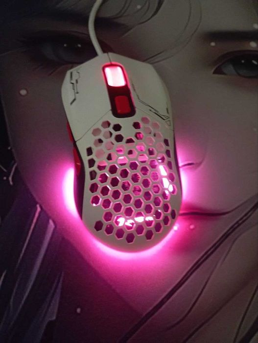 Игровая мышь Xtrike Me GM-316W (белая, 7200 DPI, RGB)