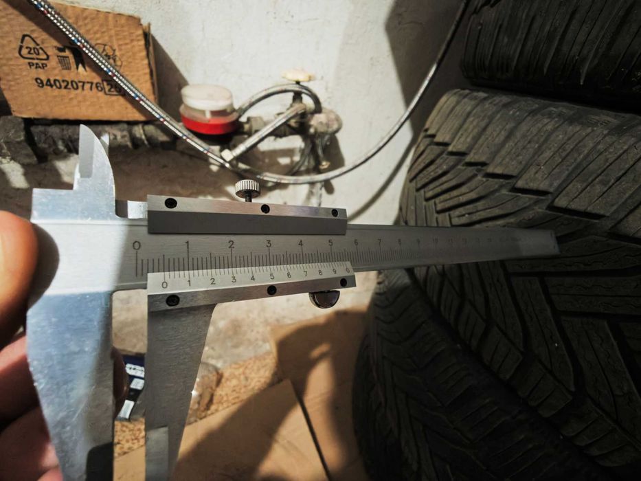 Michelin Alpin 6 215 55 17 dot 3518 зимни гуми