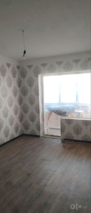 Город Ахангаран  2 км Срочна продаётся квартира своя