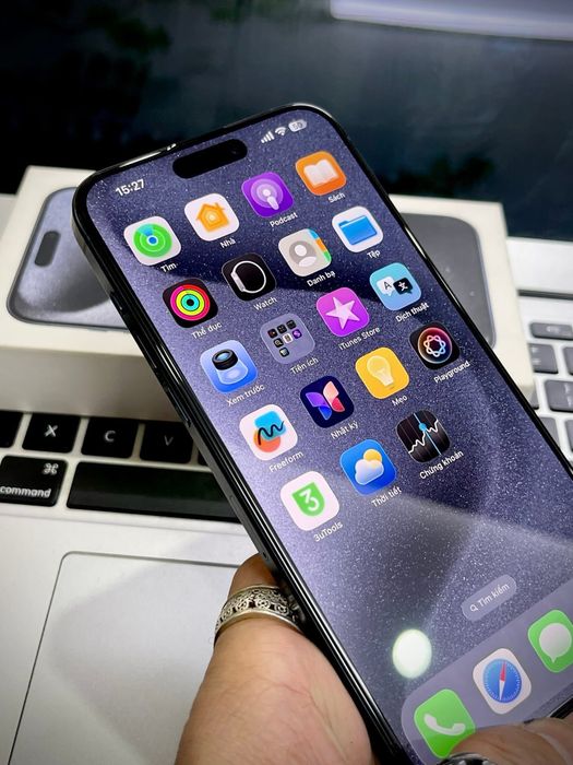 iPhone 15 PRO blue cu 96% Bateria