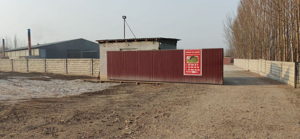 Продается нежилое помещение 3.000 метр 3+ гектаро земли