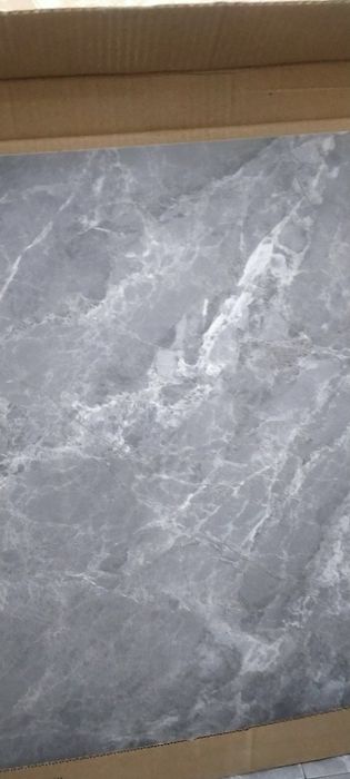 Кафель ,керамогранит ,высший сорт ,размер 60/60 см