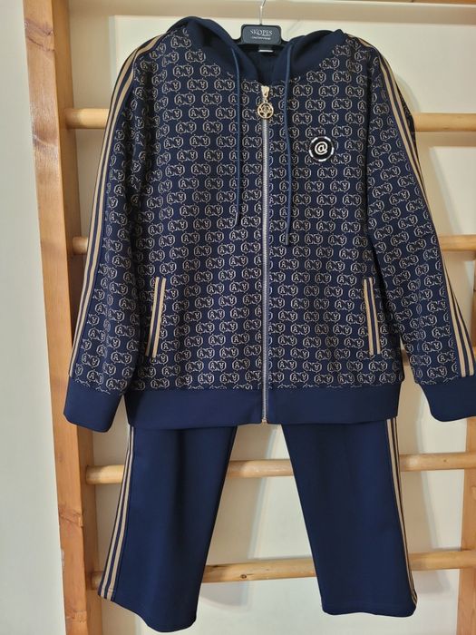 Костюм женский брючный