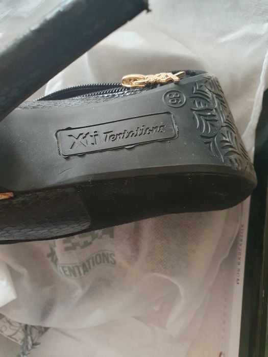 Botine negre Xti, numarul 36