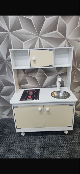 Детская игровая кухня