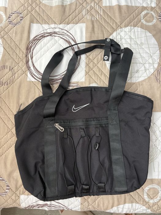 Nike tote 1 чанта