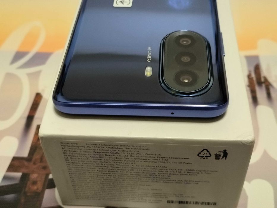 Huawei y70 4 /128 gb blue impecabil