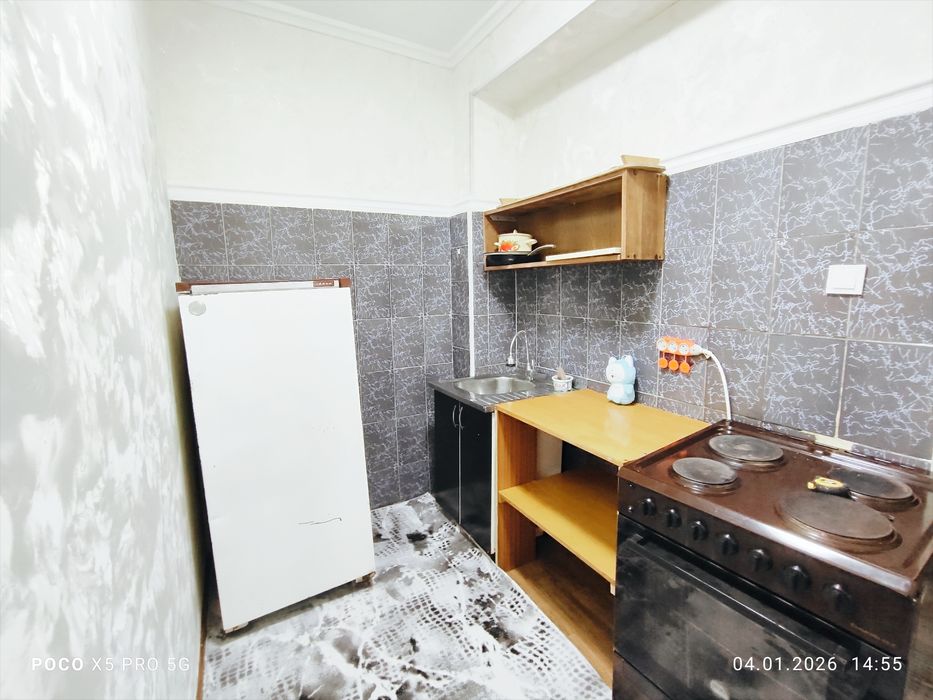 Uy sotiladi Sergeli rayon qo'yliq massiv 6