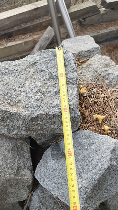 Дялан камък - дялан гранит 2,5 м/куб