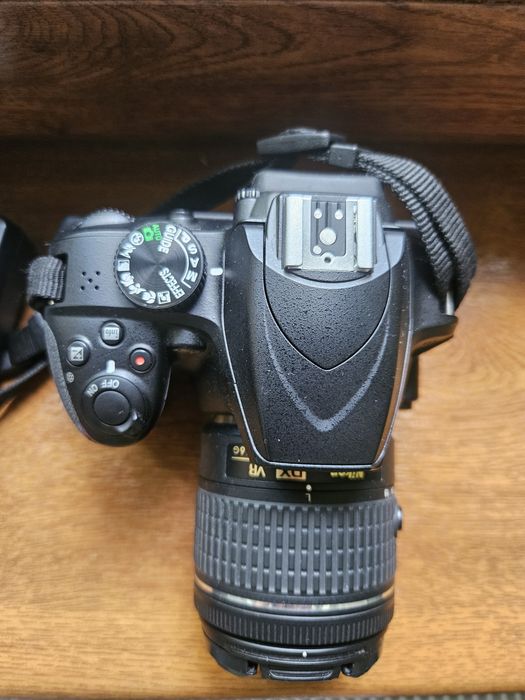Aparat foto Nikon,plus trepied