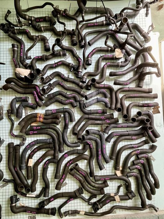 Патрубки охлаждения на BMW E38 E39 E36 E32 E46 БМВ Е32 Е38 Е39 Е36 Е65