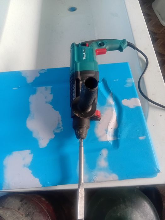 Продам перфоратор в хорошем, рабочем состоянии