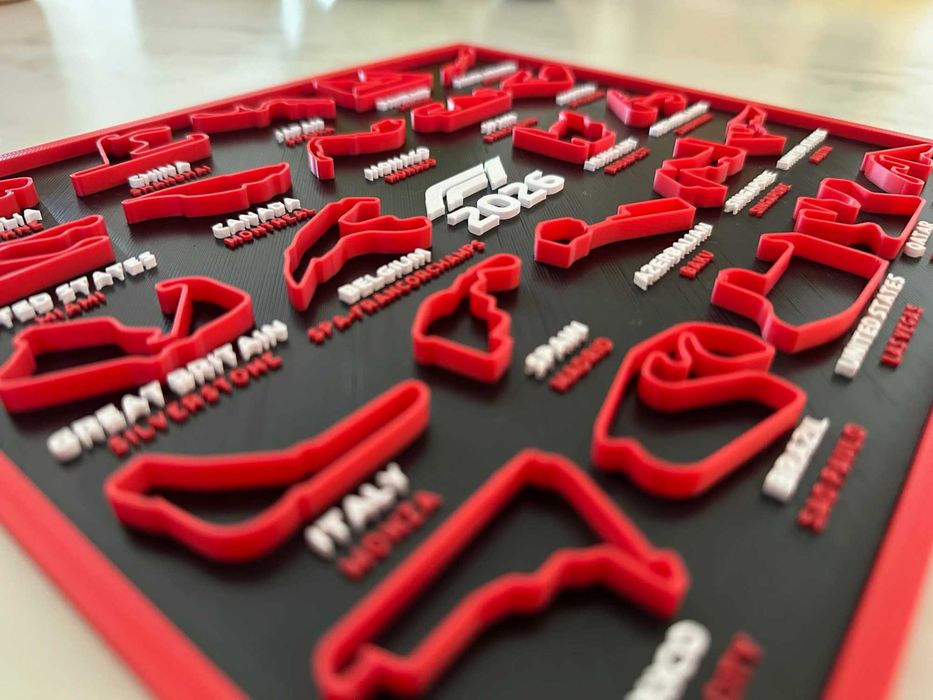 Calendar F1 2026 - Cadou Ideal pentru pasionati