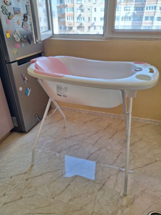 Вана със стойка Чиполино