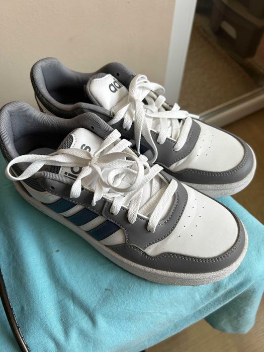 [ЧИСТО НОВИ] ADIDAS кожени маратонки (ЕКО КОЖА) - РАЗМЕР 38