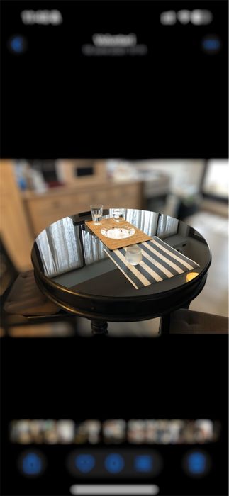 Masa clasica lemn masiv Mobexpert cu 4 scaune lemn masiv si fier