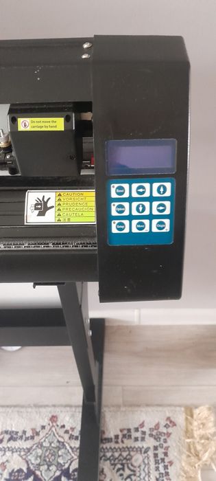 Продам режущий Плоттер