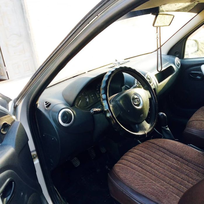 Лада Ларгус сотилади