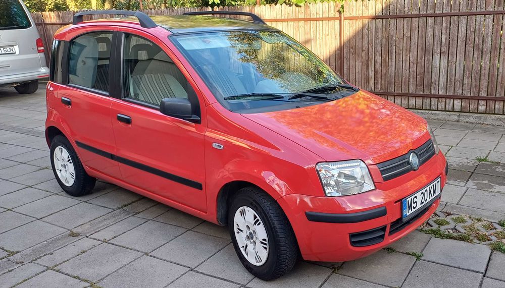 Vand FIAT PANDA 1.2 Benzina  60cp  an 2004, 142.700 km , cu AC