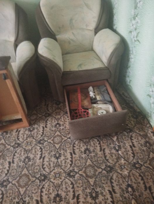 Угловой диван с креслом