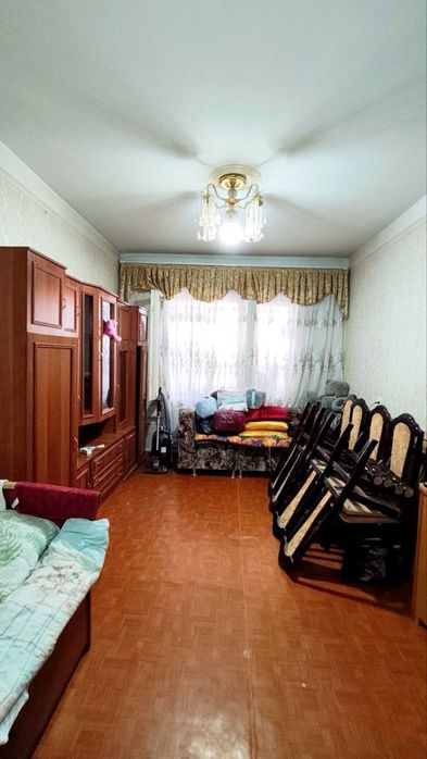 Qoraqamich Tansiqboev 4 2/5/5 balkon 2/6 srochno sotiladi