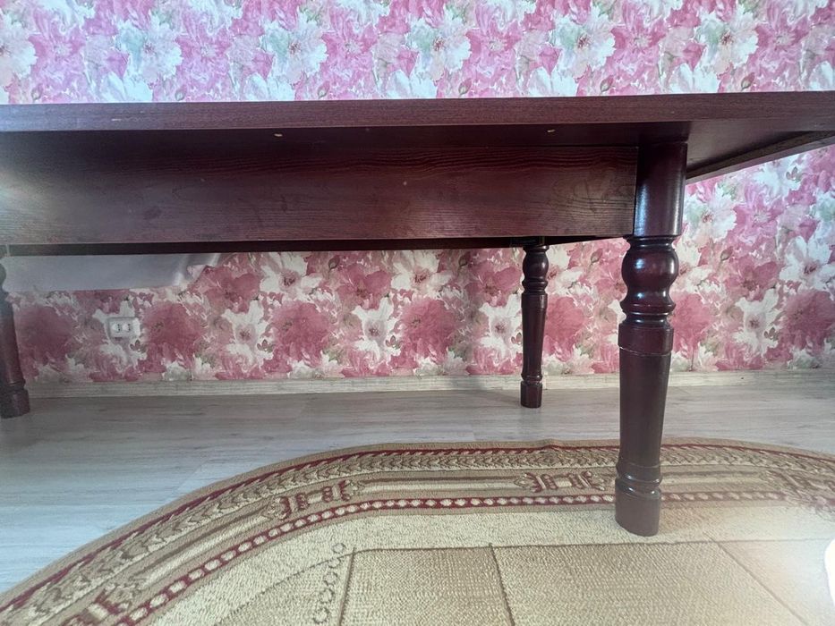 Стол 2 метра и 6 стульев