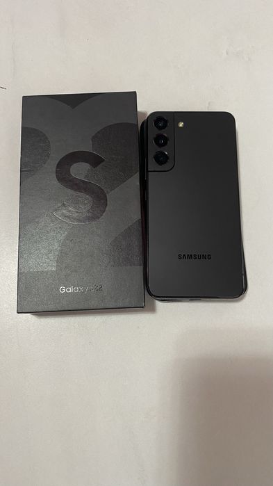 Samsung s22 8/256
