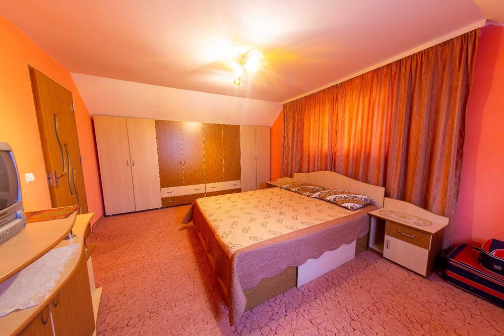 Spre vânzare casa și ferma