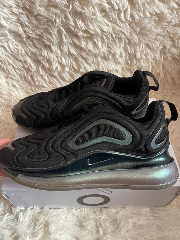 Nike Air Max 720 Chameleon . OLX.bg