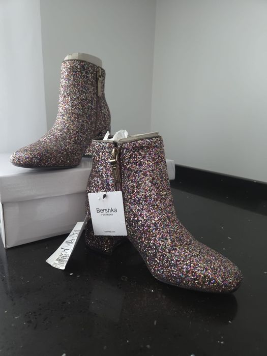 Botine Bershka mărime 36 noi