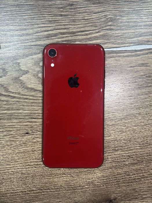 Iphone XR красный, идеал состояние