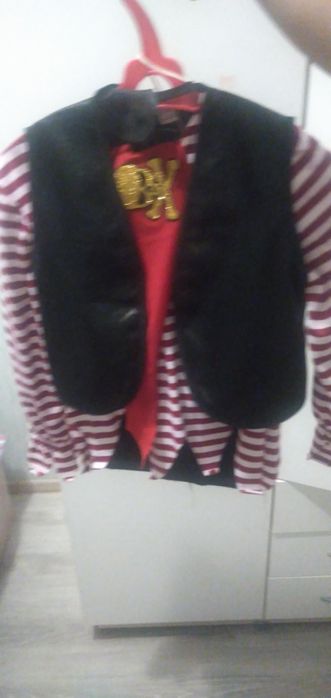 Продам одежда для мальчиков лет от 5 до 7 лет