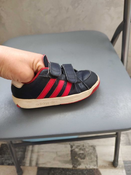 Маратонки Adidas