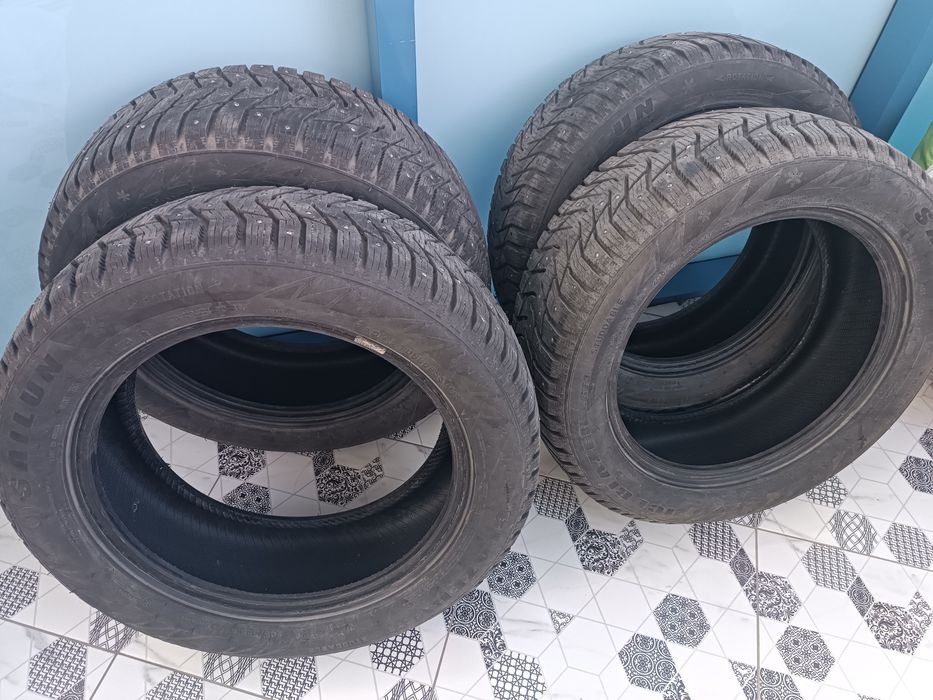 Продам шины зимние