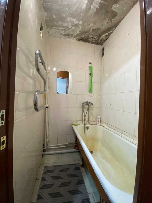 Продам 2х,  6 мкр, на против ТД Самрук