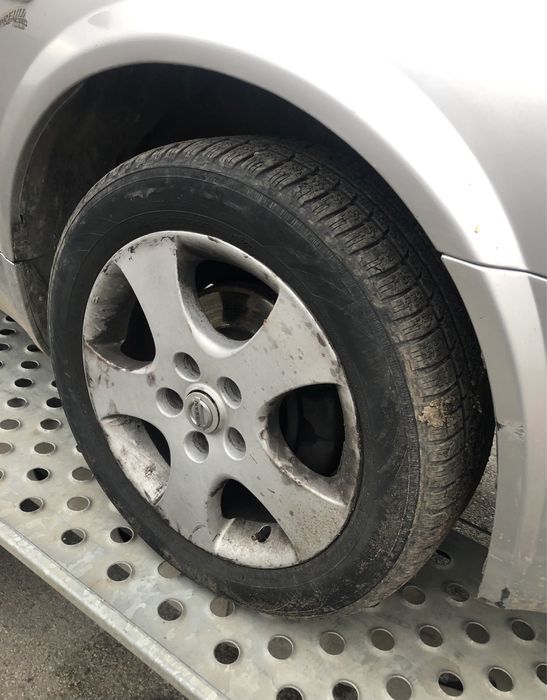 Nissan primera 1.8 i на части