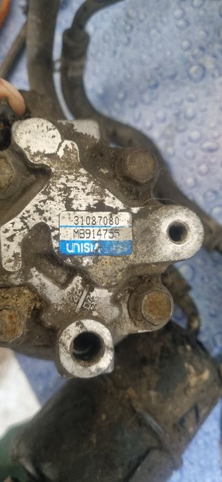 Гидроуселитель руля