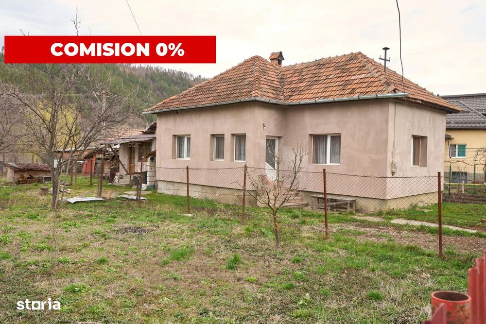 Casa individuala  Leresti la strada principala+ teren 831 mp, utilitat