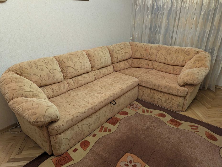 Разтегателен диван 180/250