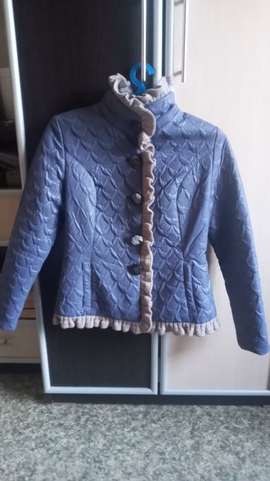 Лёгкая женская куртка