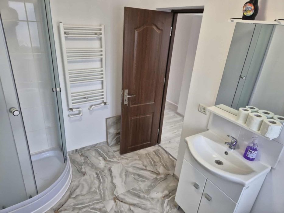 Proprietar, casă 3 cam, cărămidă, 115 m, Bacău