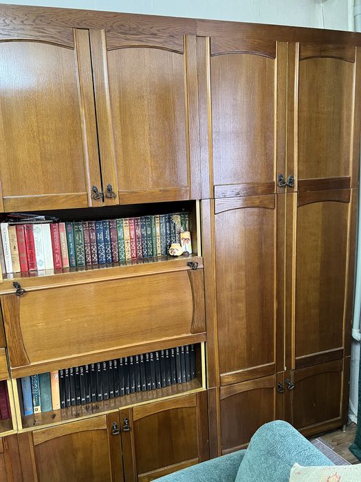 Отдам даром! Стенка белорусская.