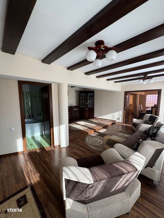 Vila 336 mp utili, garaj 2 masini, teren 380 mp, zona Grivitei