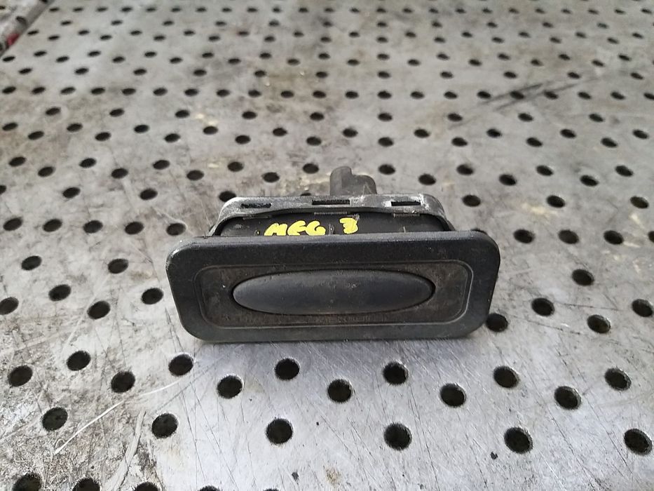 Switch deschidere haion renault megane 3 8200076256 88000001