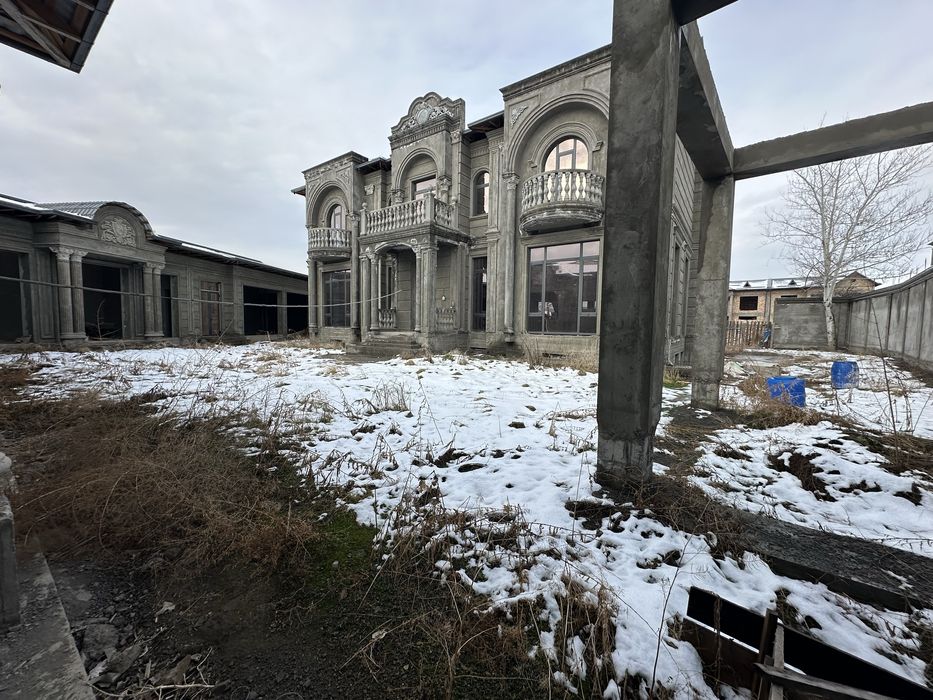 Мирзо Улугбек район Учхоз Геофизика продается частный дом 35 соток