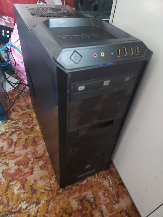 Vând PC complet Windows 10 pro