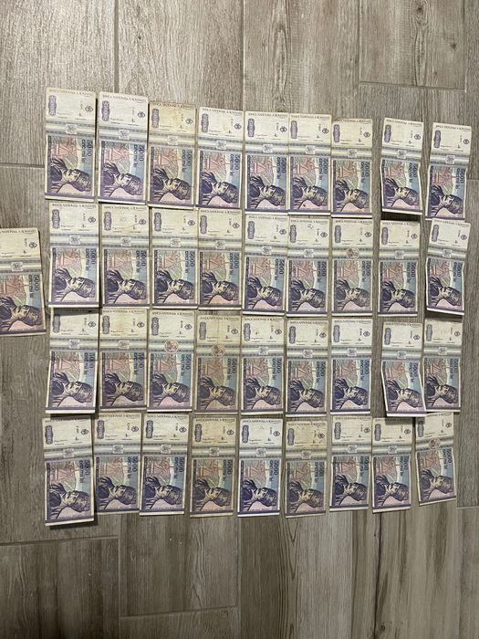 Bacnote și monezi vechi